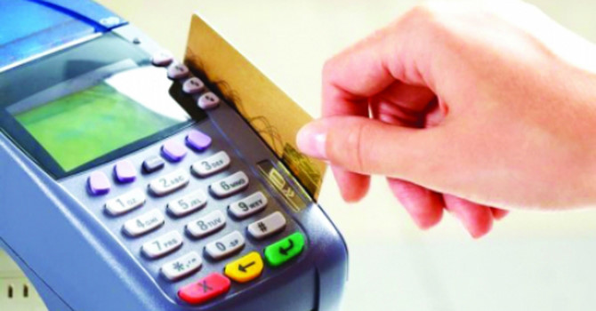 Rút tiền từ thẻ tín dụng và những điều chú ý khách hàng không nên bỏ qua