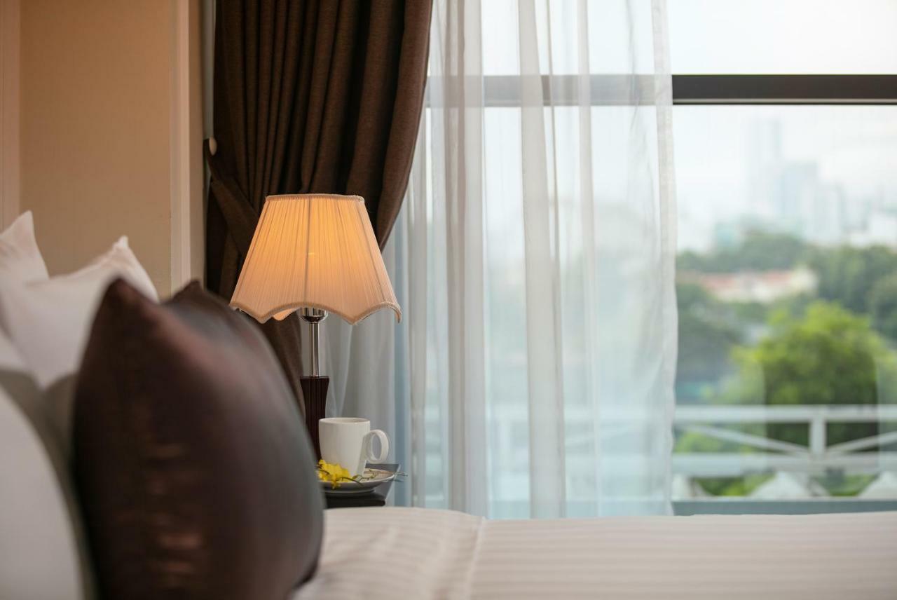 Photo adonis hotel hanoi 21