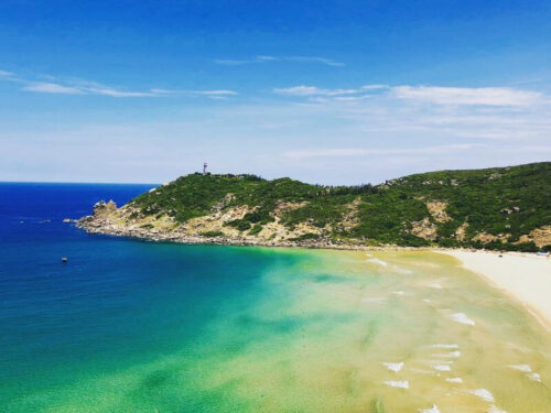 Bãi Môn là một trong những điểm tham quan đẹp của Phú Yên