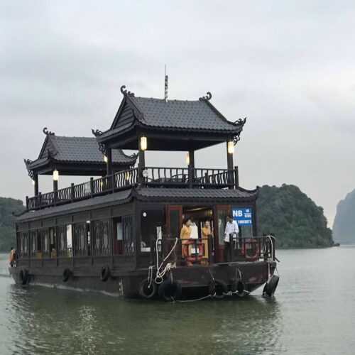 Chua tam chuc globaltravel 28 1